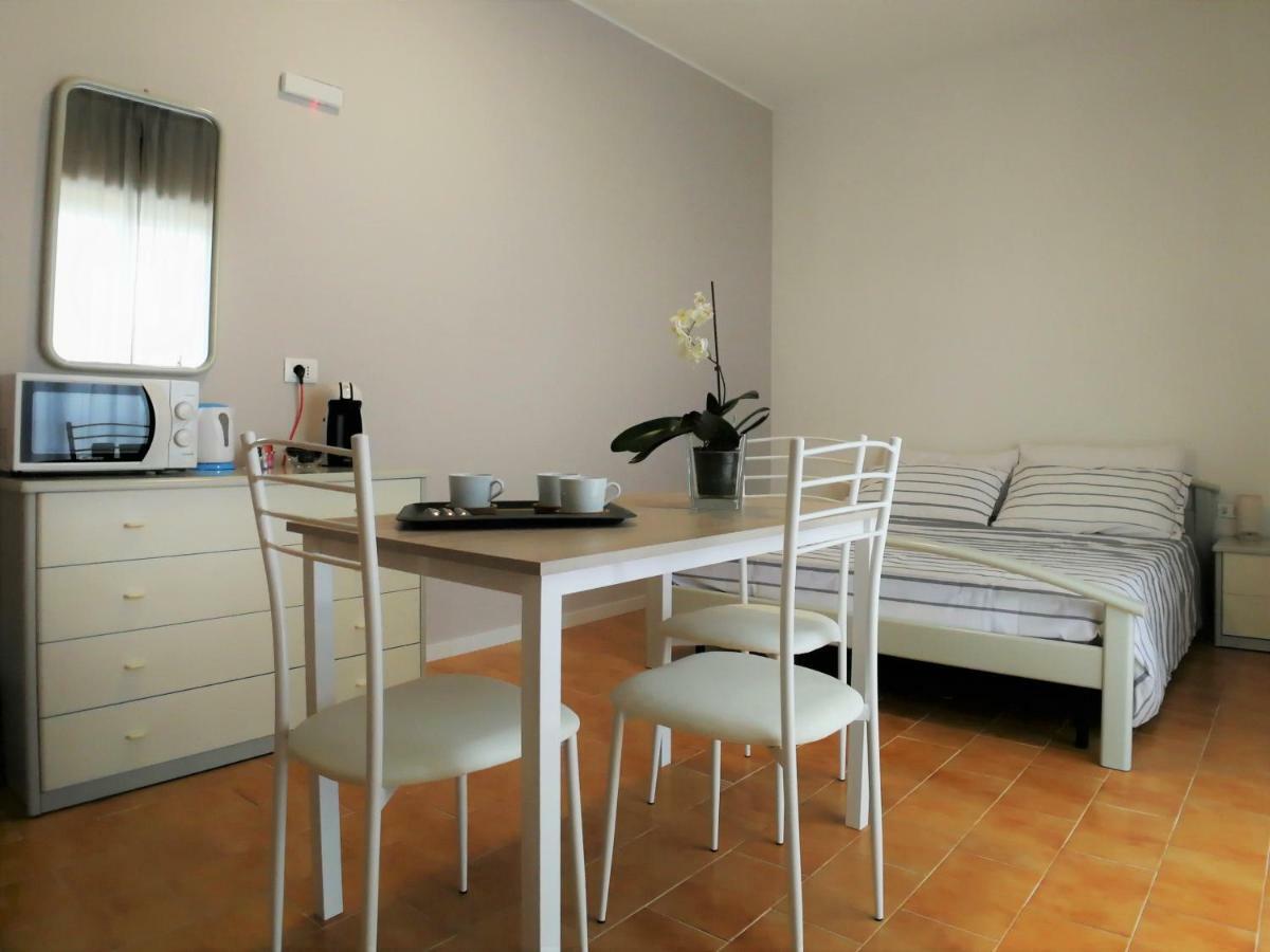Villa Giulia Bonate Sotto Extérieur photo